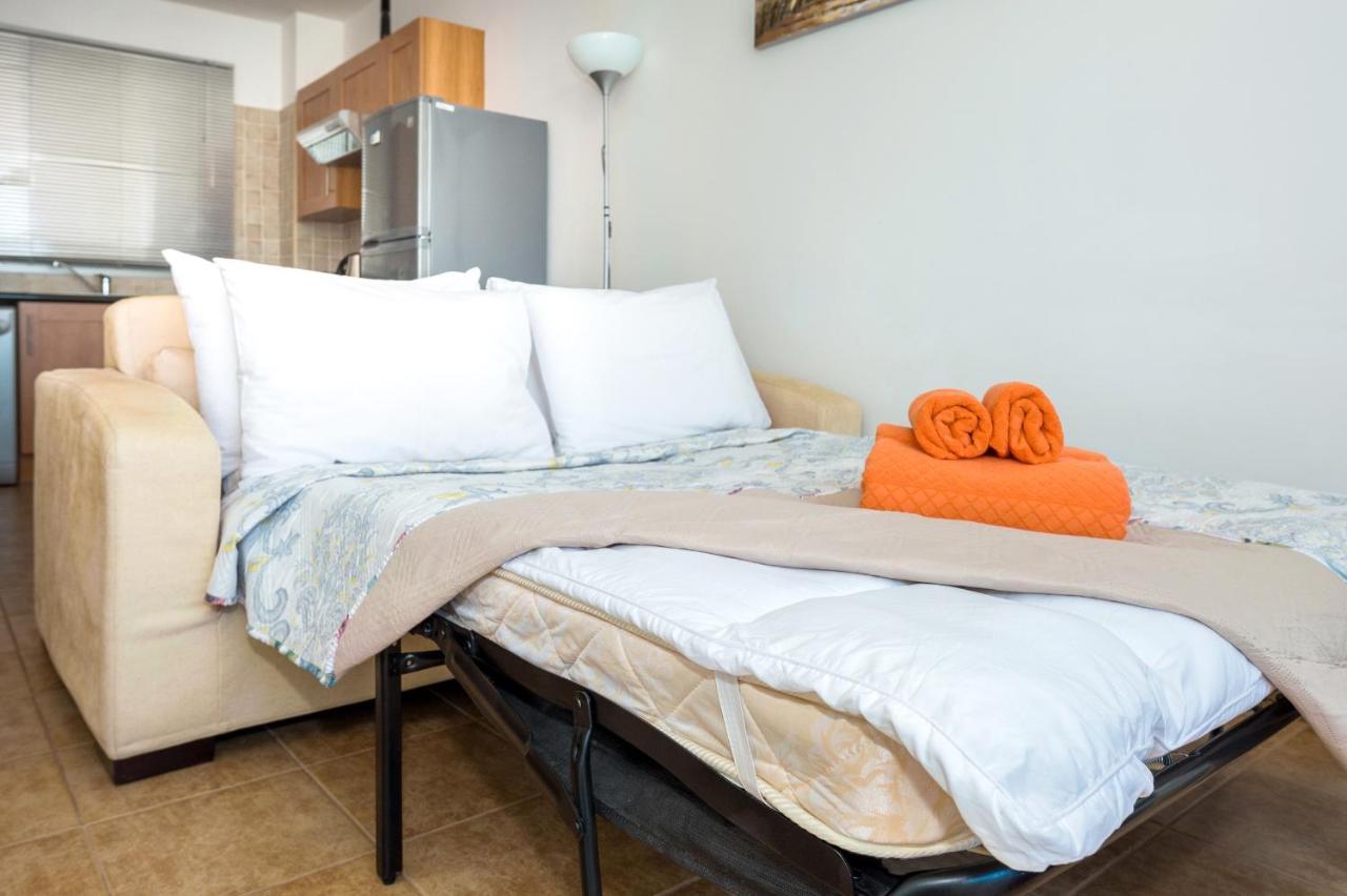 Seabreeze Apartment 200M Away From The Sea Paralimni Exteriör bild
